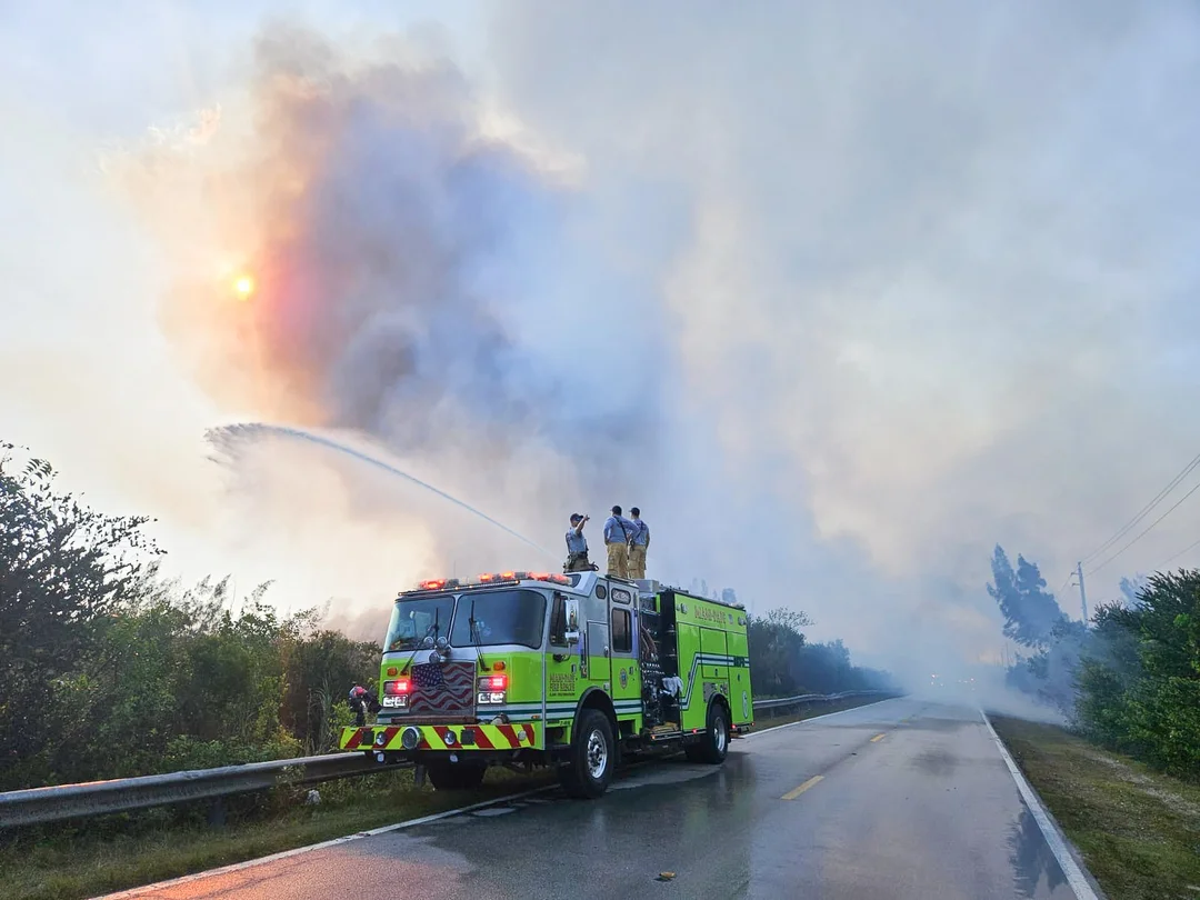Is Florida’s Tropical Escape Under Threat from Raging Flames?