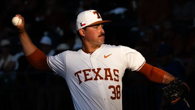 How Did the Underdog Gators Outmaneuver the Top-Ranked Longhorns in a Stunning SEC Clash?