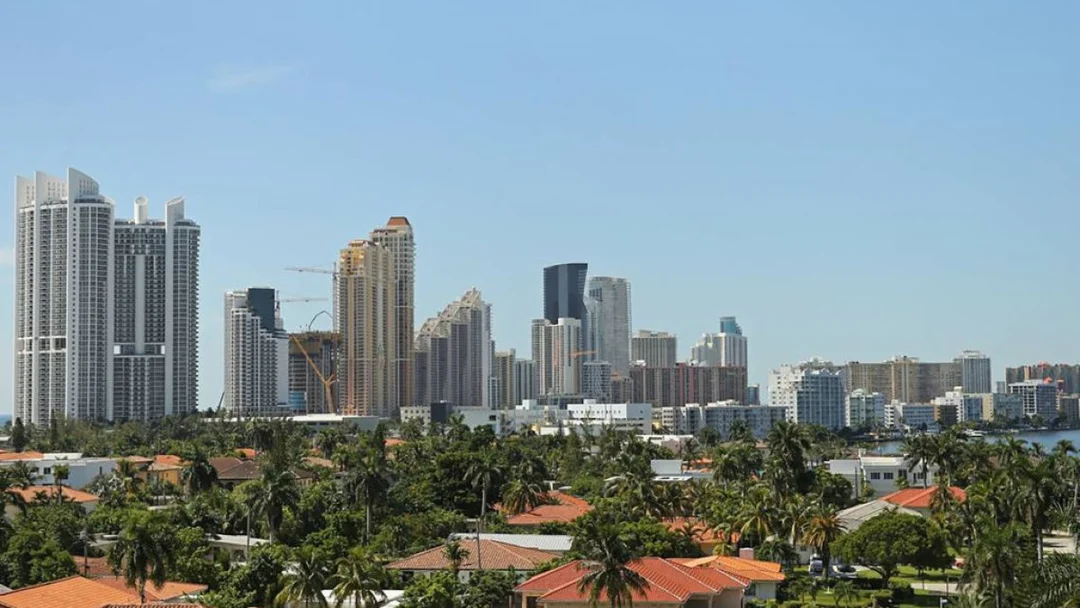 Is Florida’s Allure Fading? Discover Why Thousands Are Leaving the Sunshine State