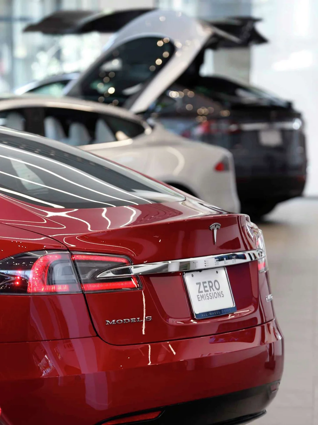 Is California’s Electric Vehicle Revolution Hitting the Brakes?