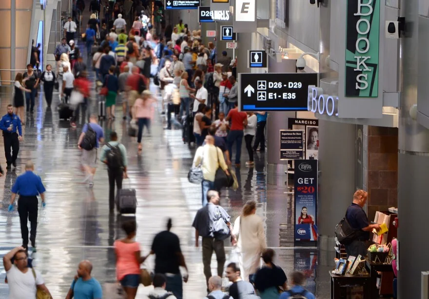 Is Tampa Bay’s Summer Travel Season Set to Soar to New Heights?